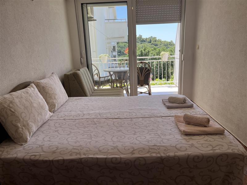 Apartmani Neda Bane Petrovac Buitenkant foto