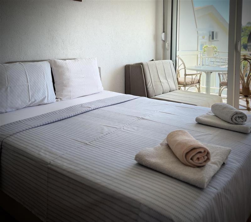 Apartmani Neda Bane Petrovac Buitenkant foto