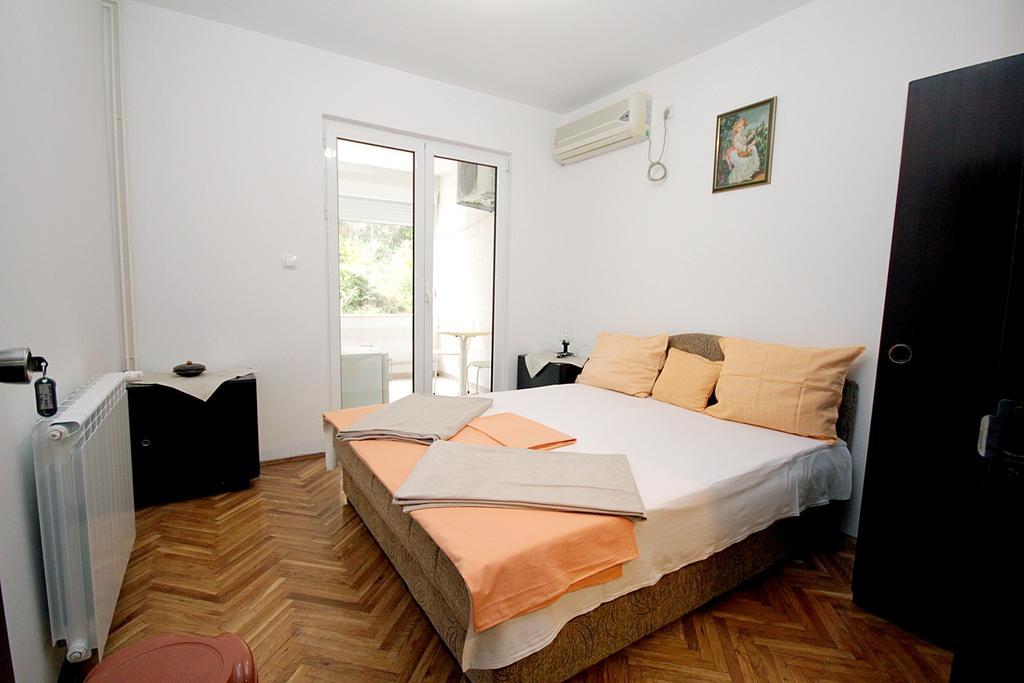 Apartmani Neda Bane Petrovac Kamer foto