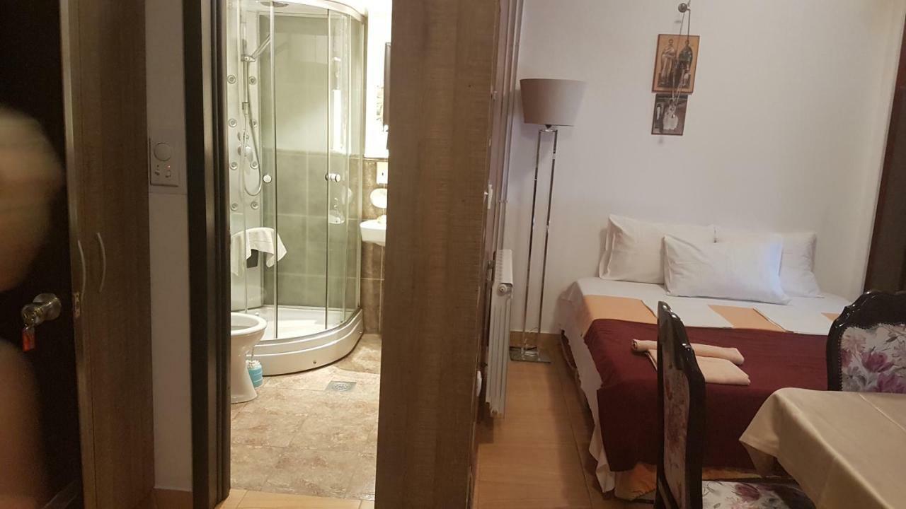 Apartmani Neda Bane Petrovac Buitenkant foto