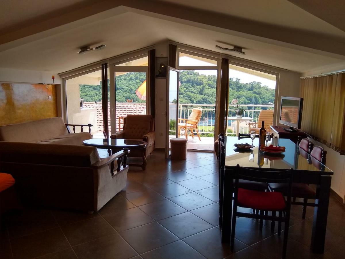 Apartmani Neda Bane Petrovac Buitenkant foto