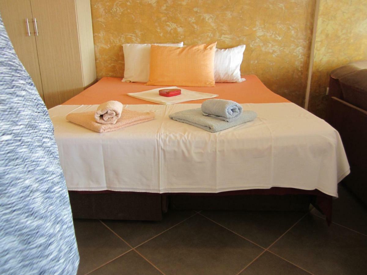 Apartmani Neda Bane Petrovac Buitenkant foto