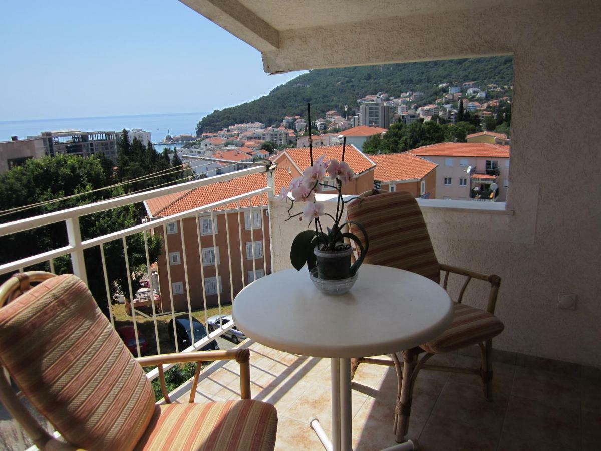 Apartmani Neda Bane Petrovac Buitenkant foto